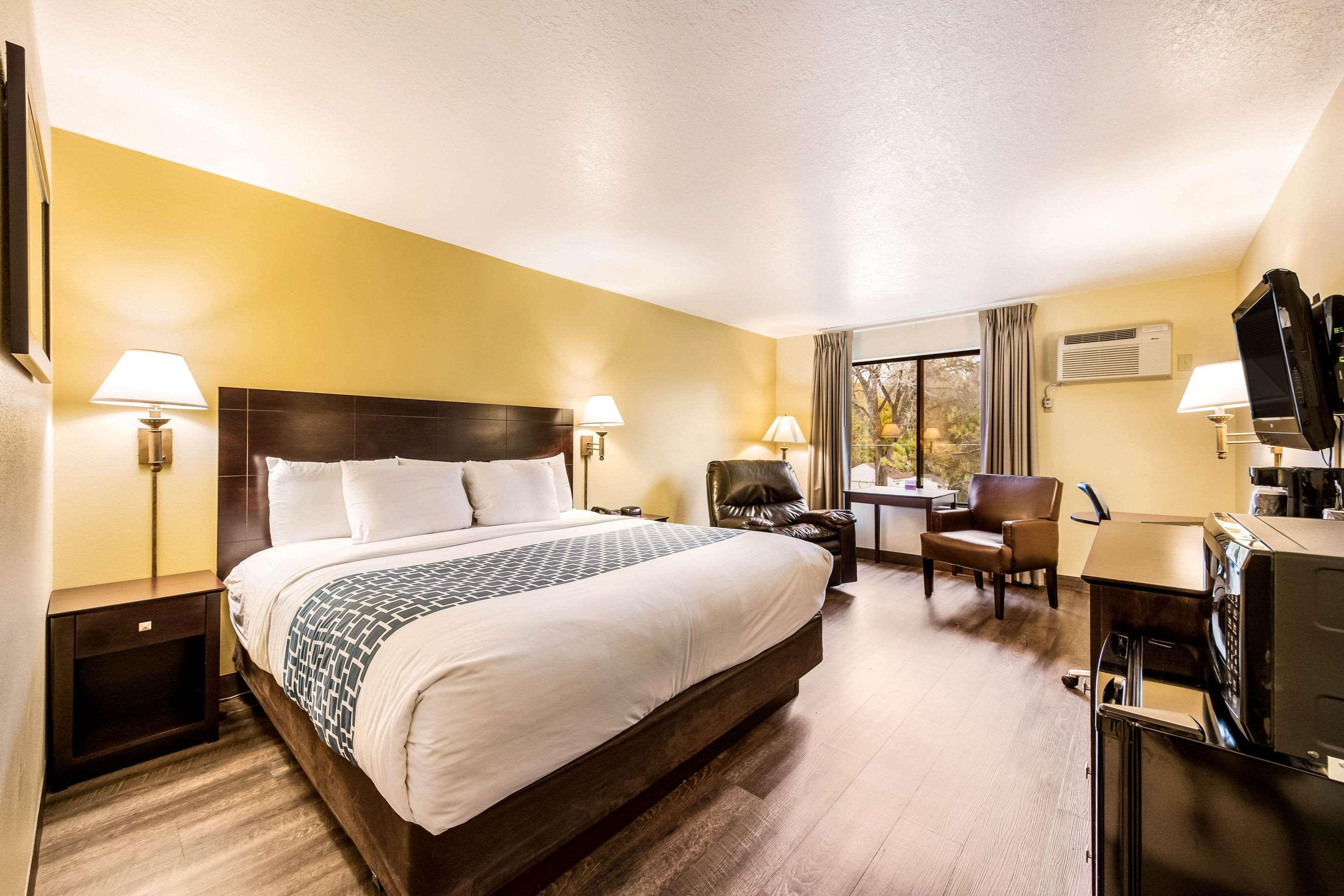 Econo Lodge Mayo Clinic Area Рочестер Экстерьер фото