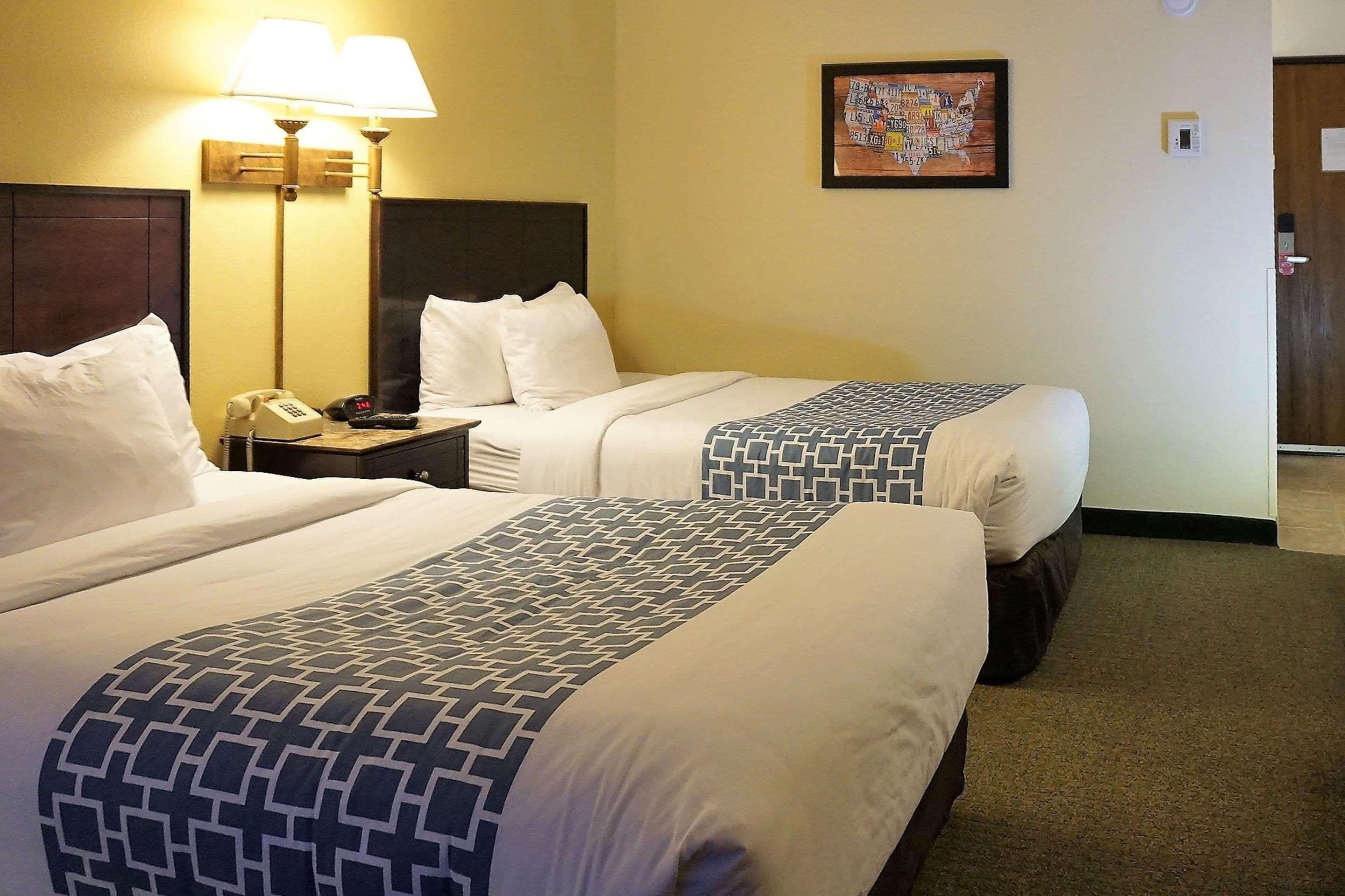Econo Lodge Mayo Clinic Area Рочестер Экстерьер фото