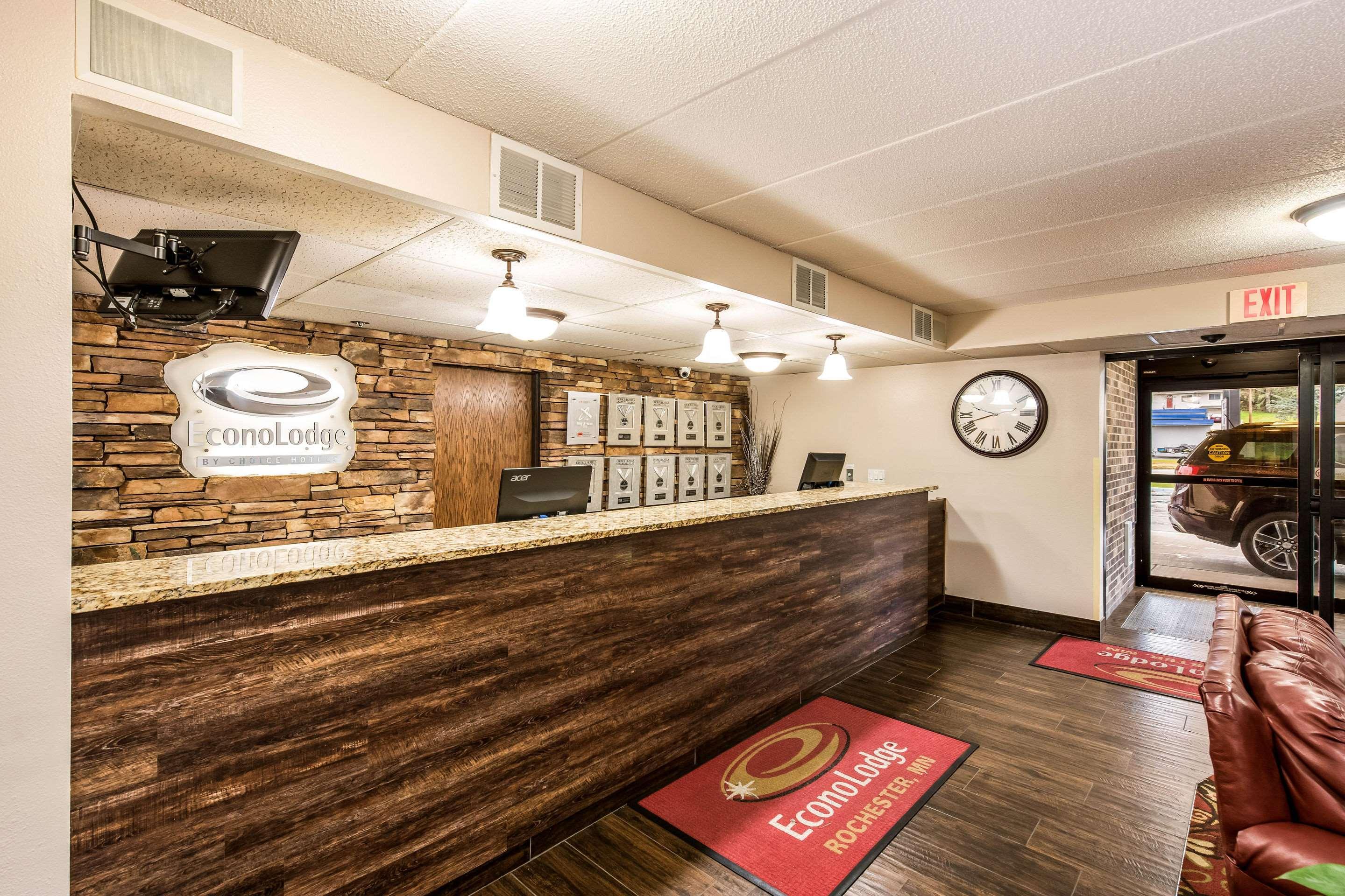Econo Lodge Mayo Clinic Area Рочестер Экстерьер фото