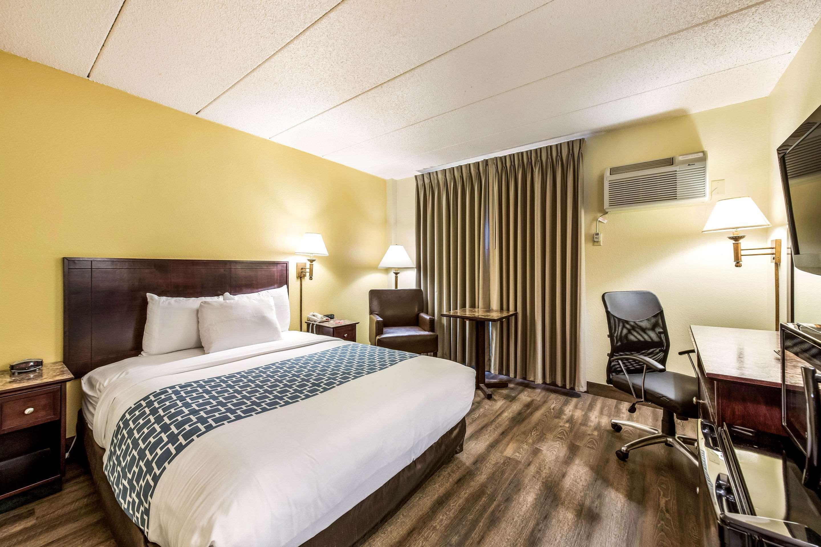 Econo Lodge Mayo Clinic Area Рочестер Экстерьер фото