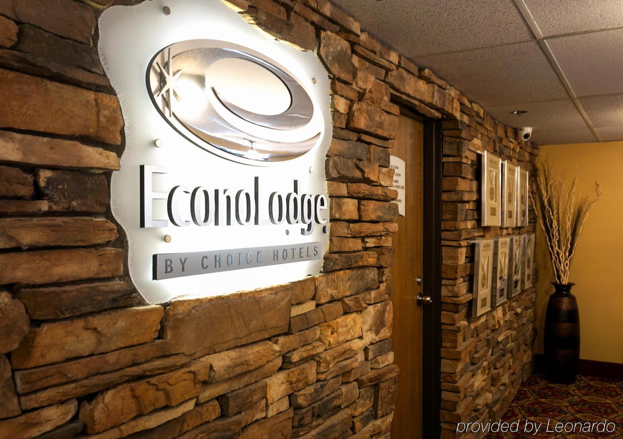 Econo Lodge Mayo Clinic Area Рочестер Экстерьер фото
